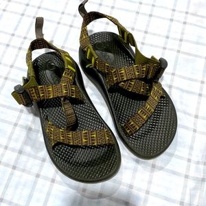Chacó—shoes-sandals